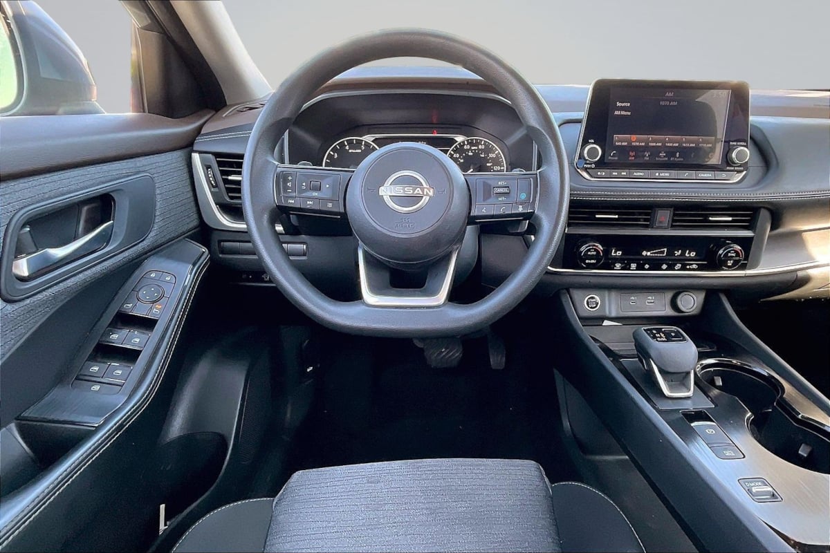 Nissan Rogue photo 5