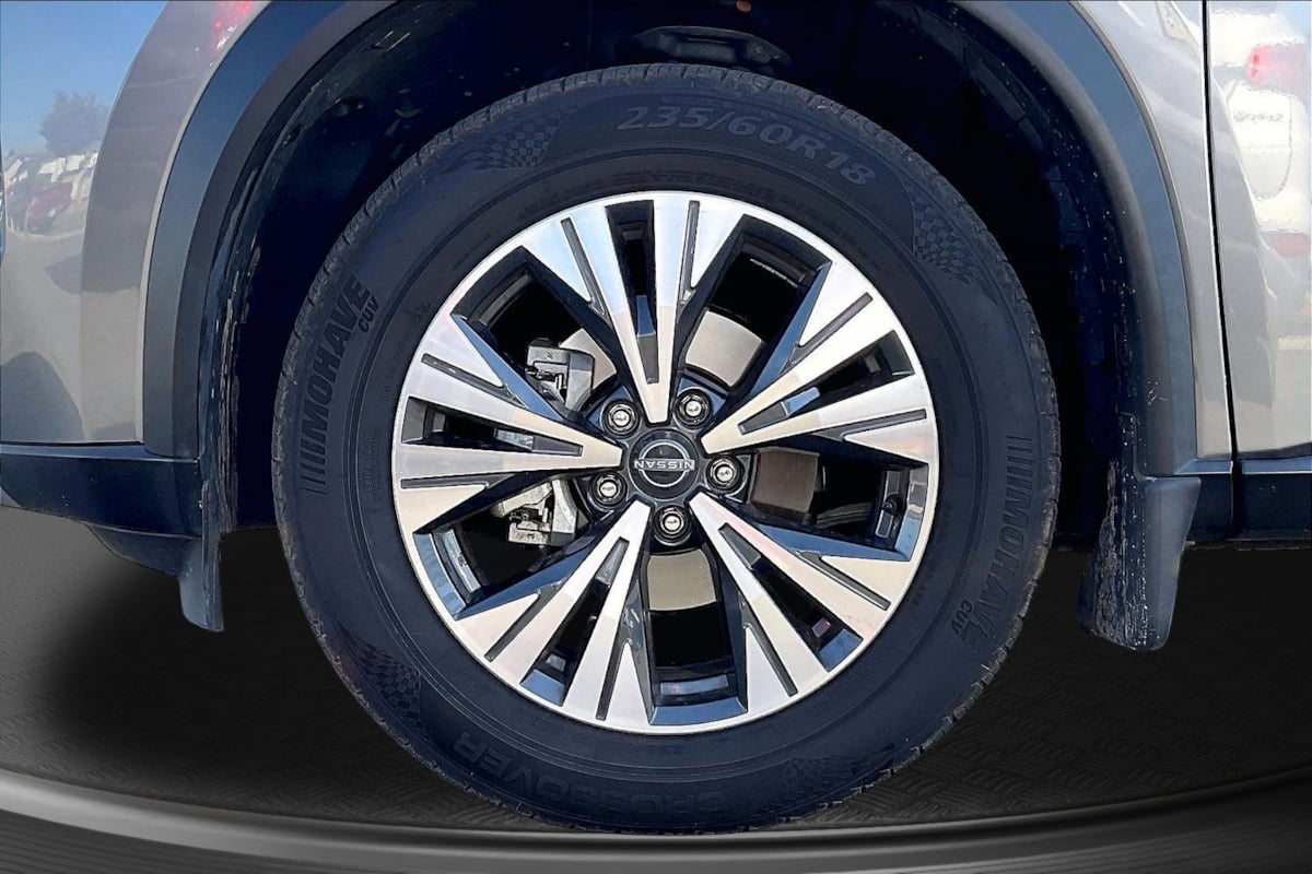Nissan Rogue photo 9