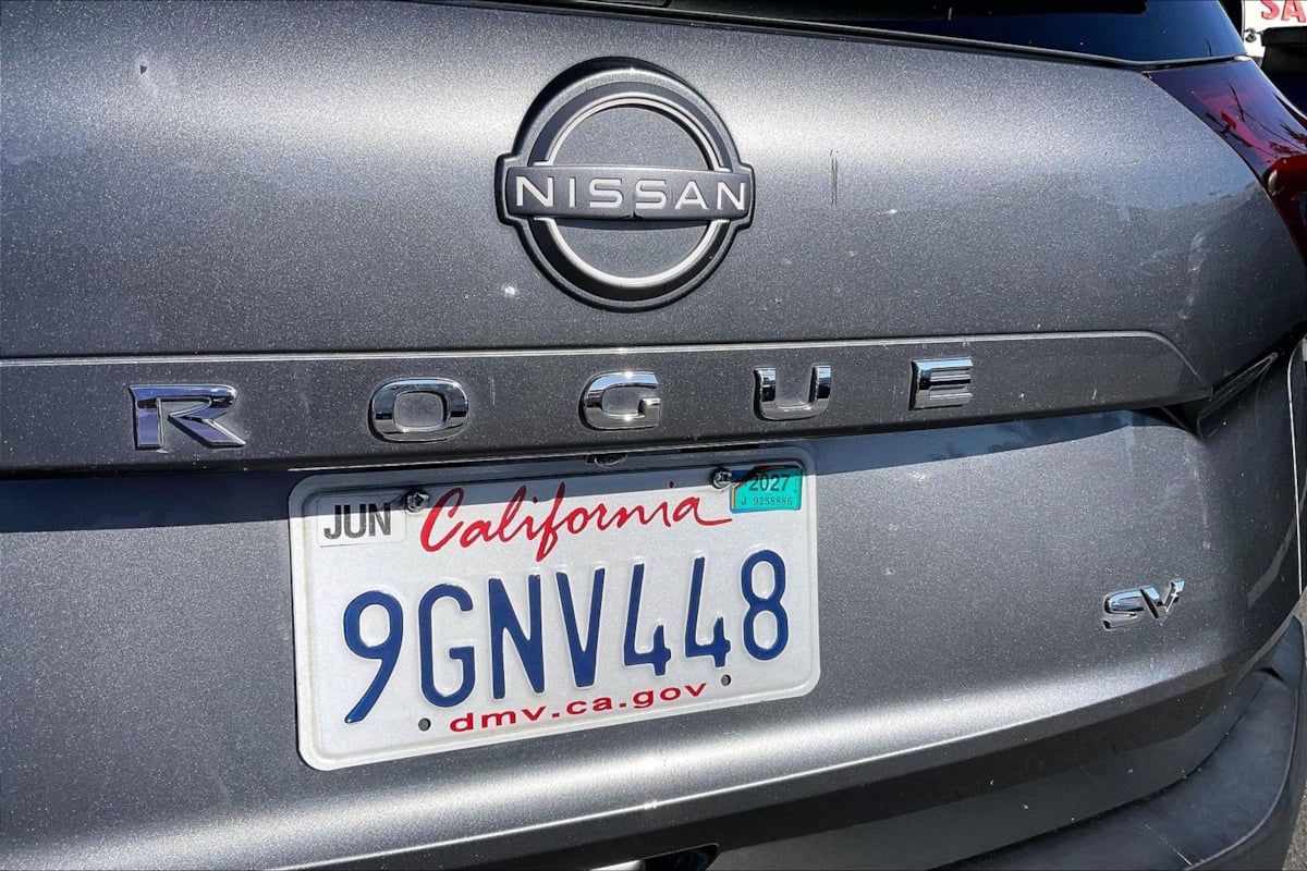 Nissan Rogue photo 8