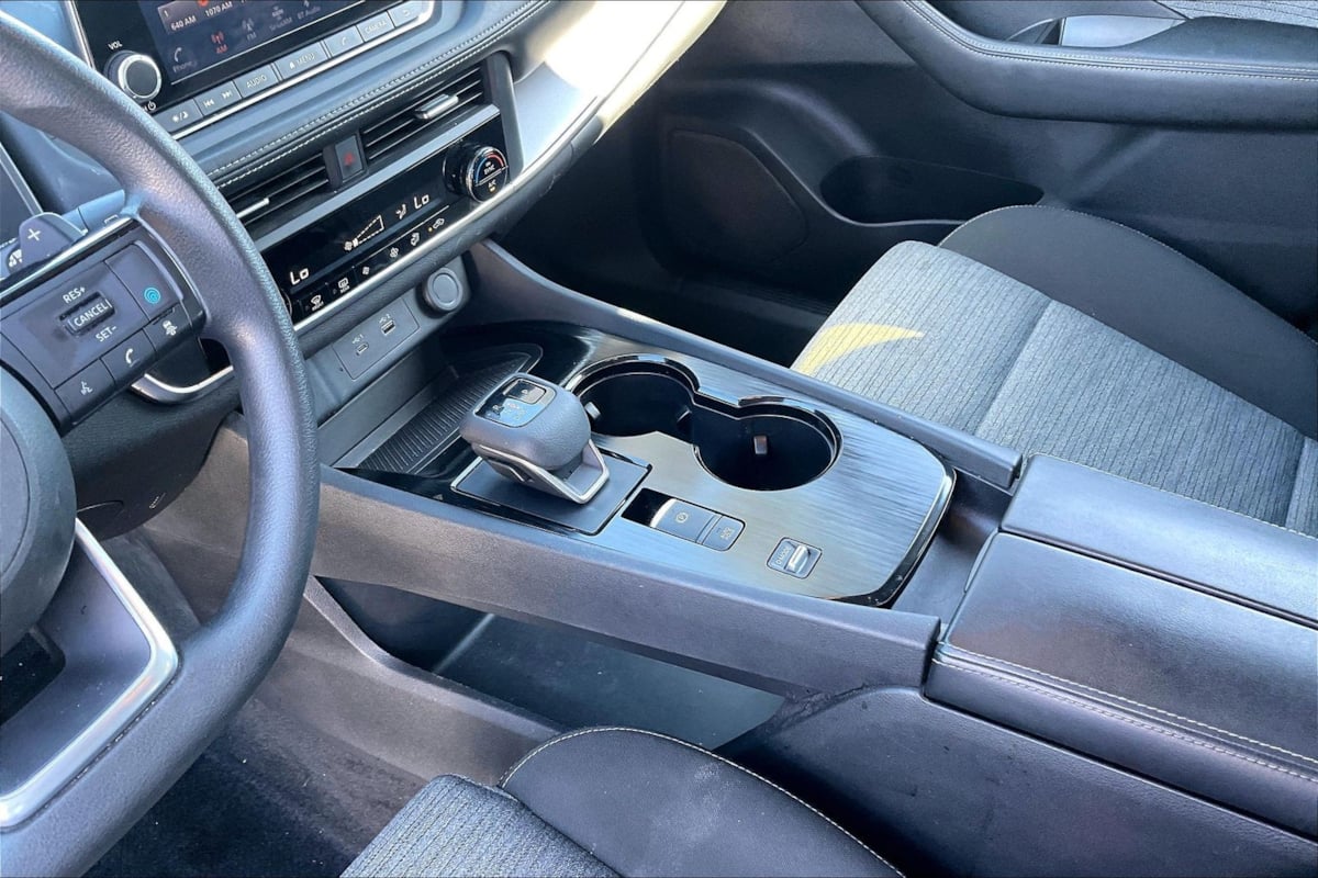 Nissan Rogue photo 15