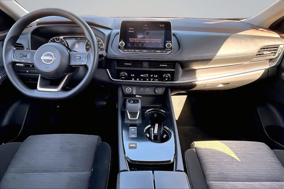 Nissan Rogue photo 16