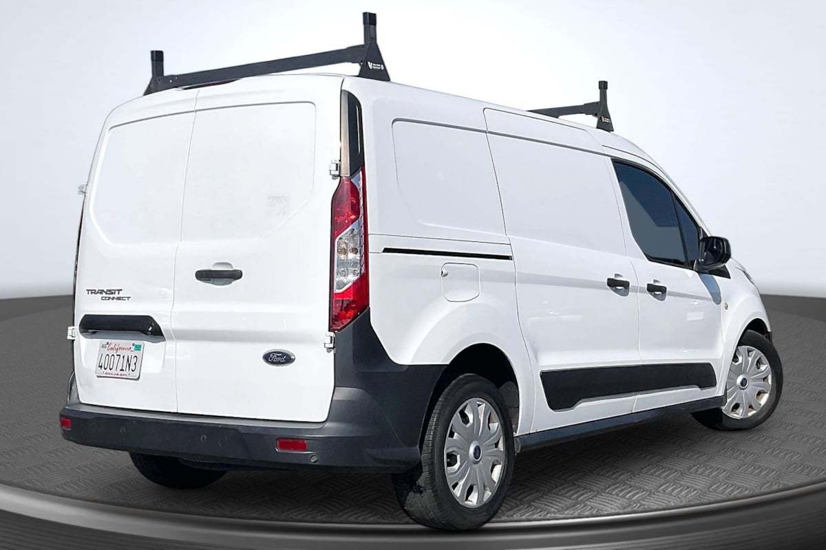 Ford Transit Connect photo 11