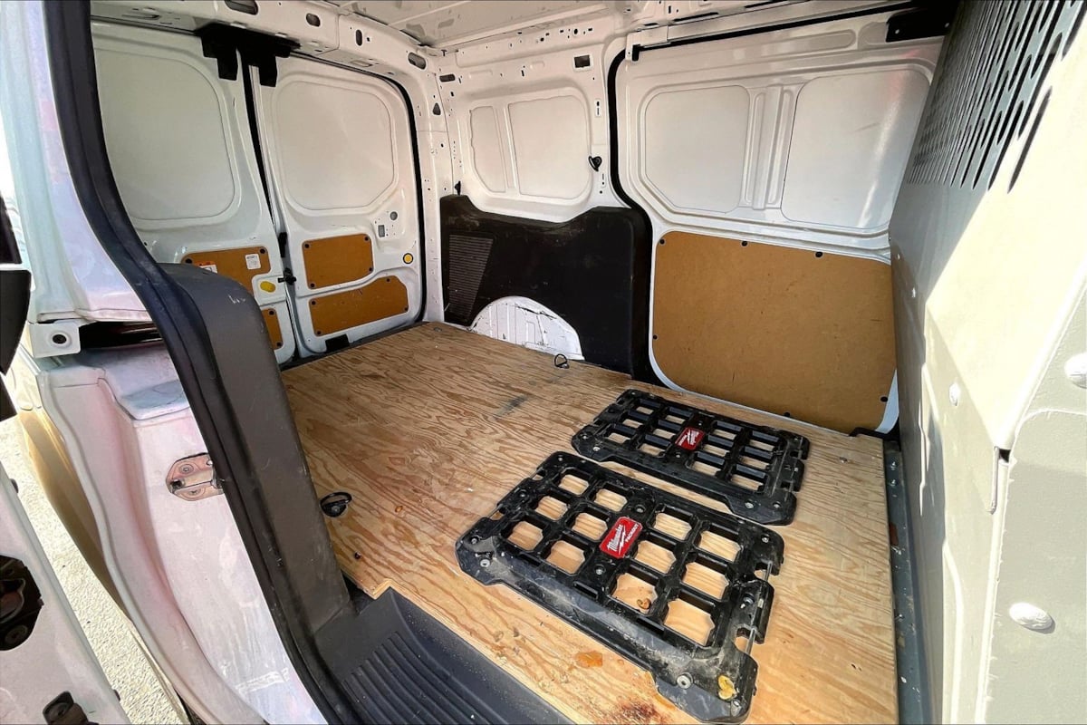 Ford Transit Connect photo 20
