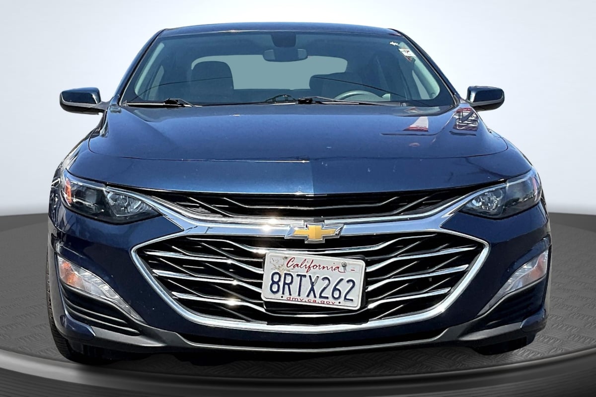 Chevrolet Malibu photo 3