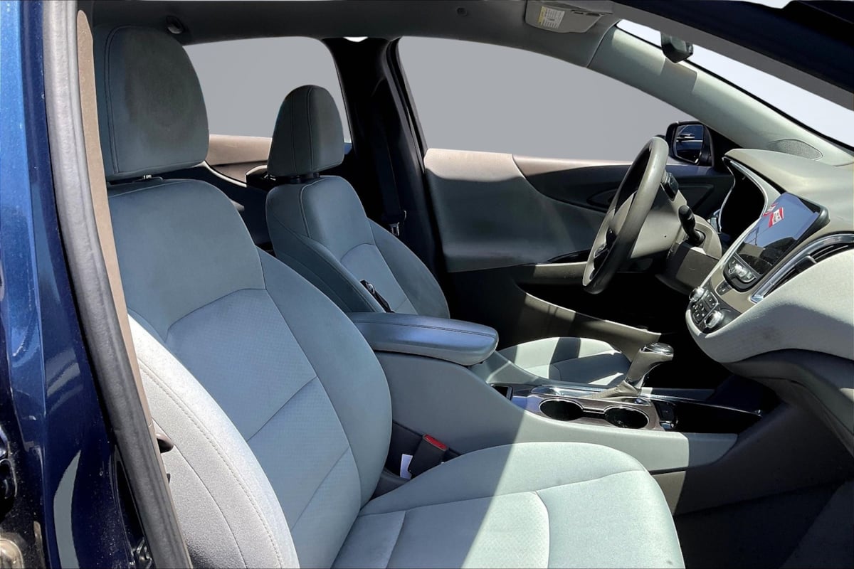 Chevrolet Malibu photo 7