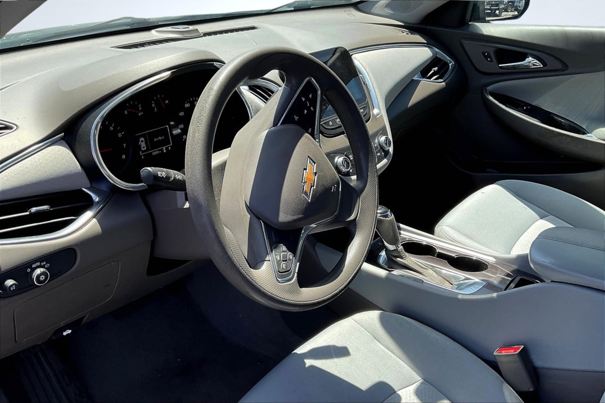 Chevrolet Malibu photo 14