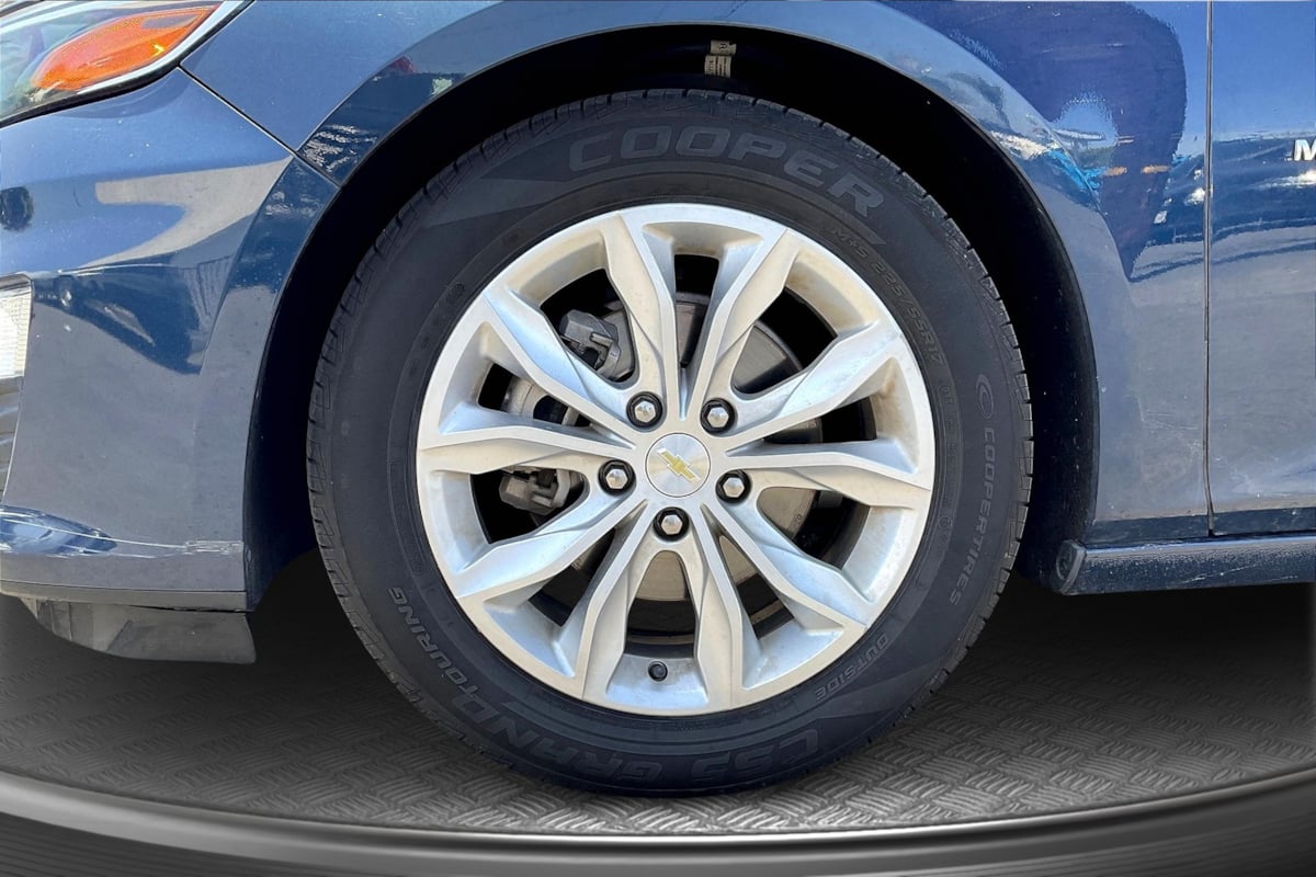 Chevrolet Malibu photo 9