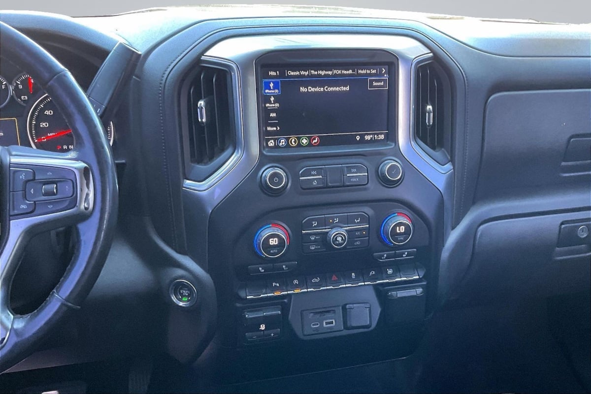 Chevrolet Silverado photo 6