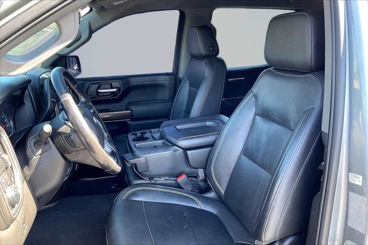Chevrolet Silverado photo 25