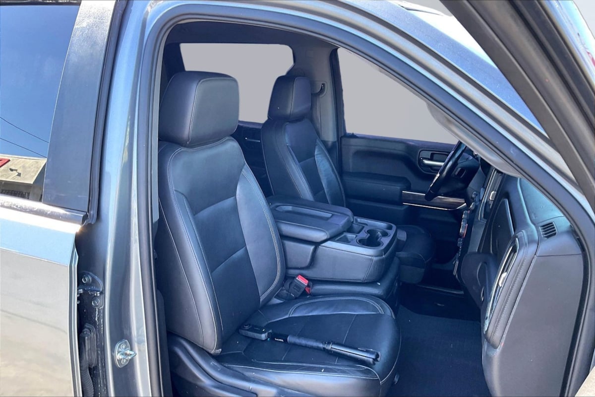Chevrolet Silverado photo 7