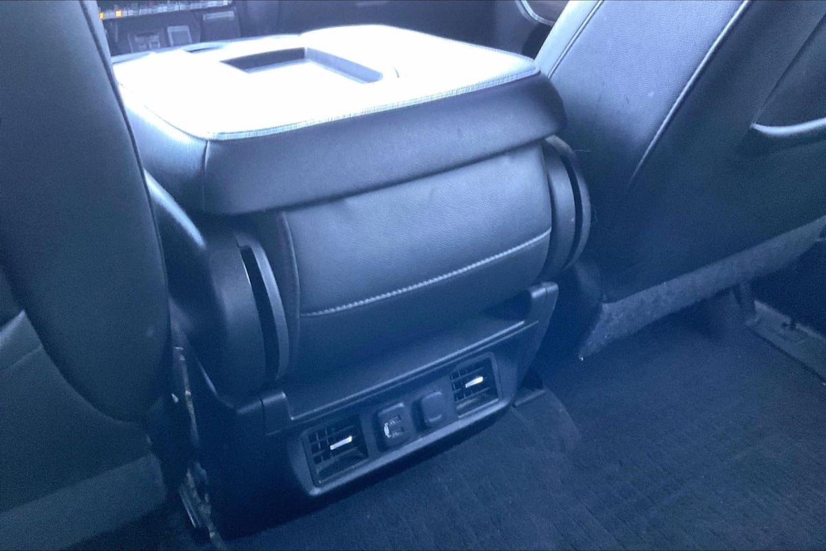 Chevrolet Silverado photo 31