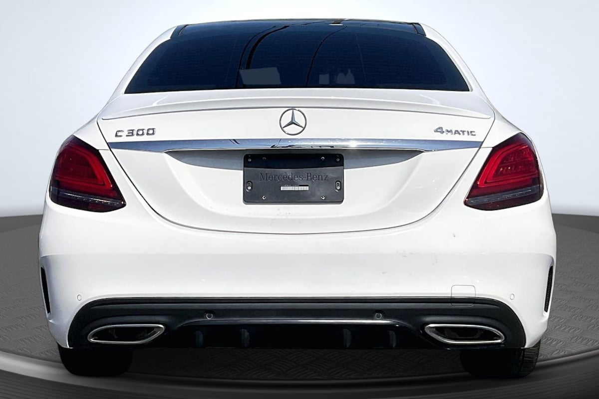 Mercedes-Benz C300 photo 4