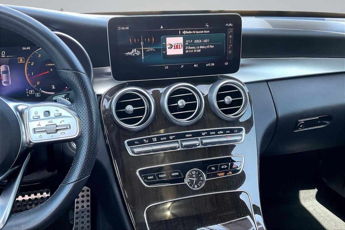 Mercedes-Benz C300 photo 6