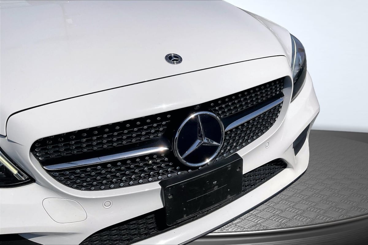 Mercedes-Benz C300 photo 28