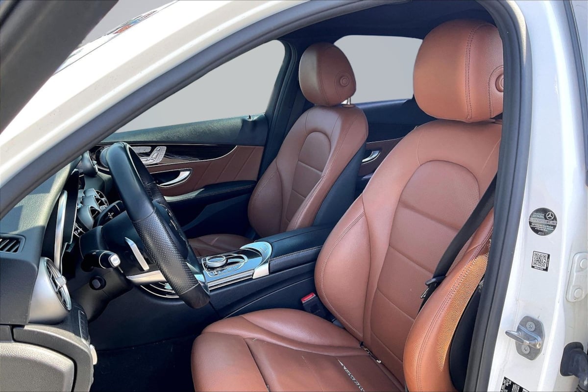 Mercedes-Benz C300 photo 25
