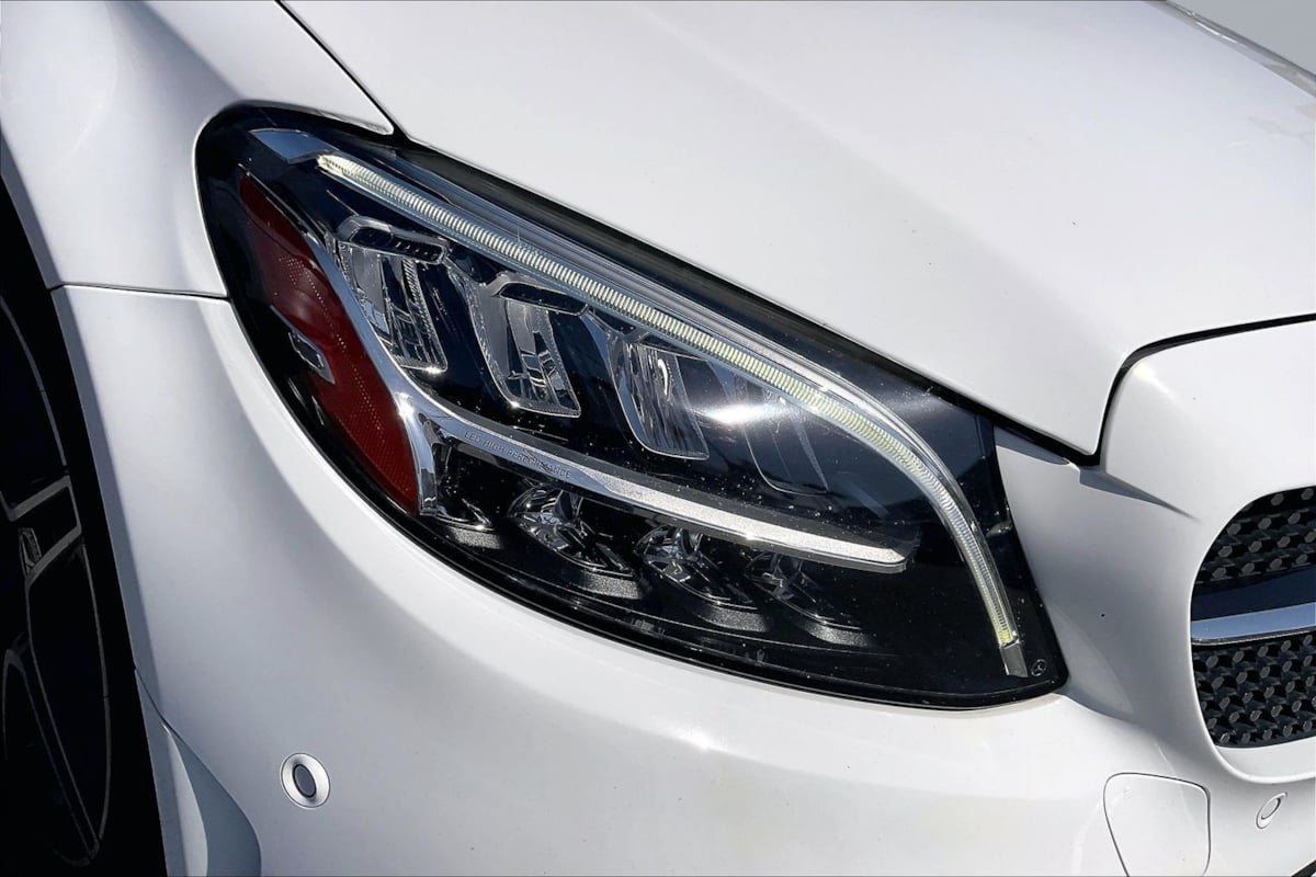 Mercedes-Benz C300 photo 29