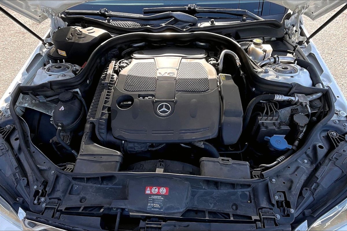 Mercedes-Benz e photo 10