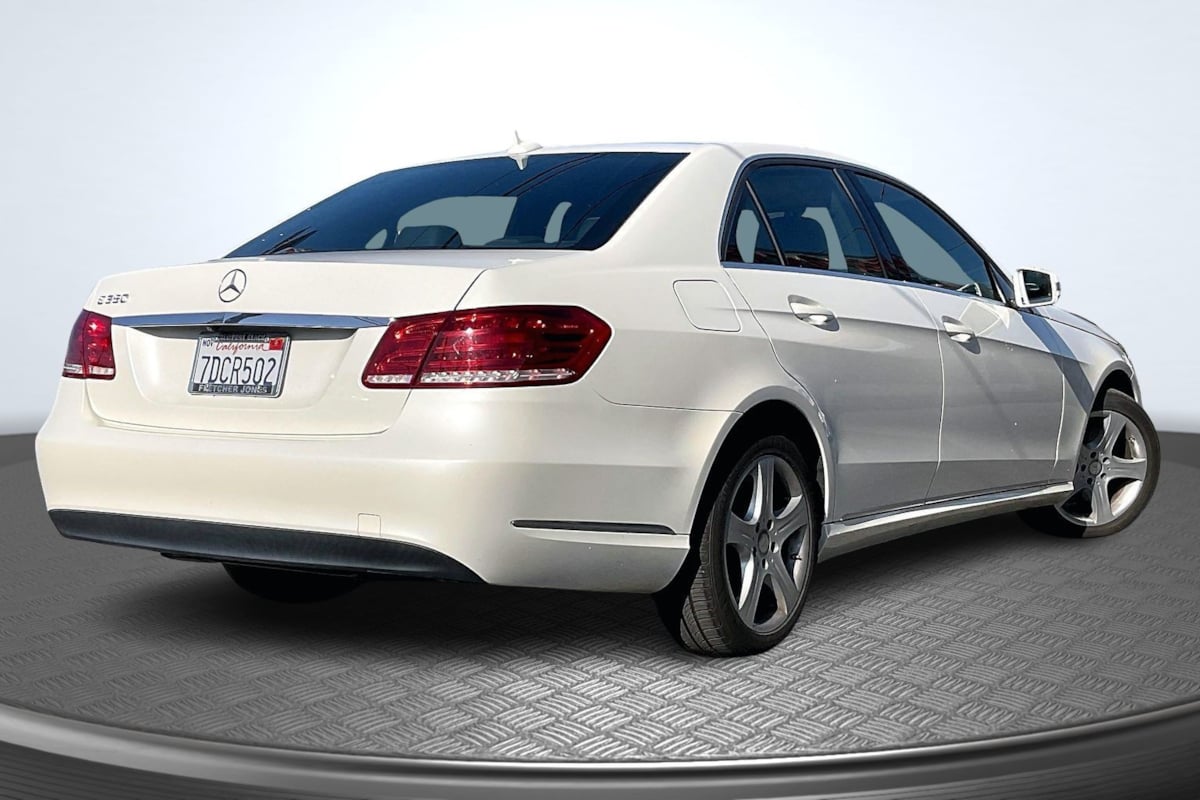 Mercedes-Benz e photo 13