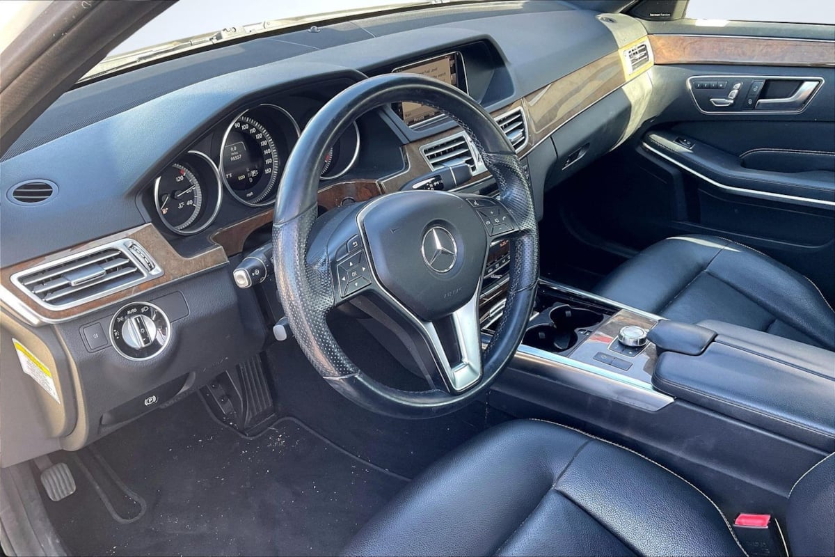 Mercedes-Benz e photo 14