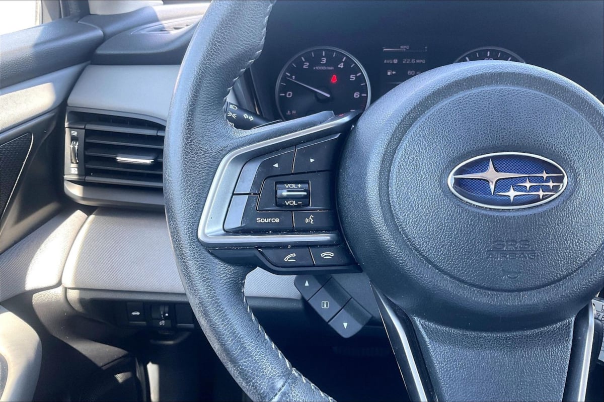 Subaru Legacy photo 18
