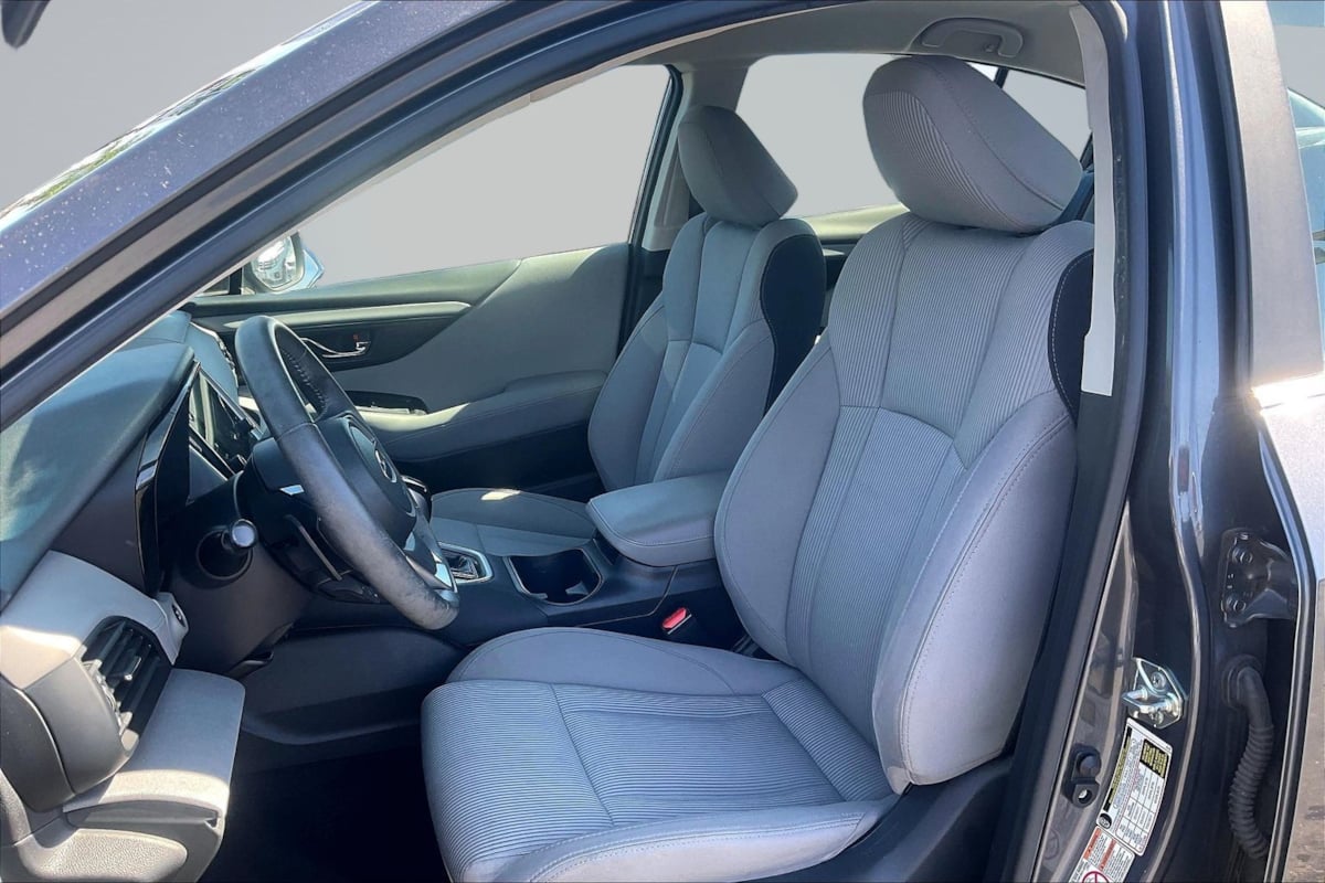 Subaru Legacy photo 25
