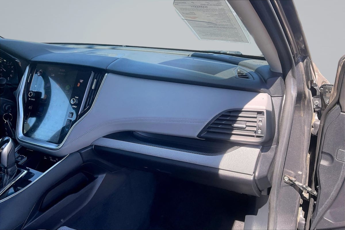 Subaru Legacy photo 17