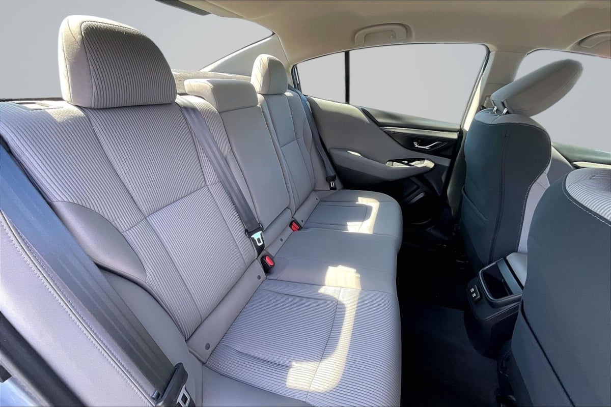 Subaru Legacy photo 27