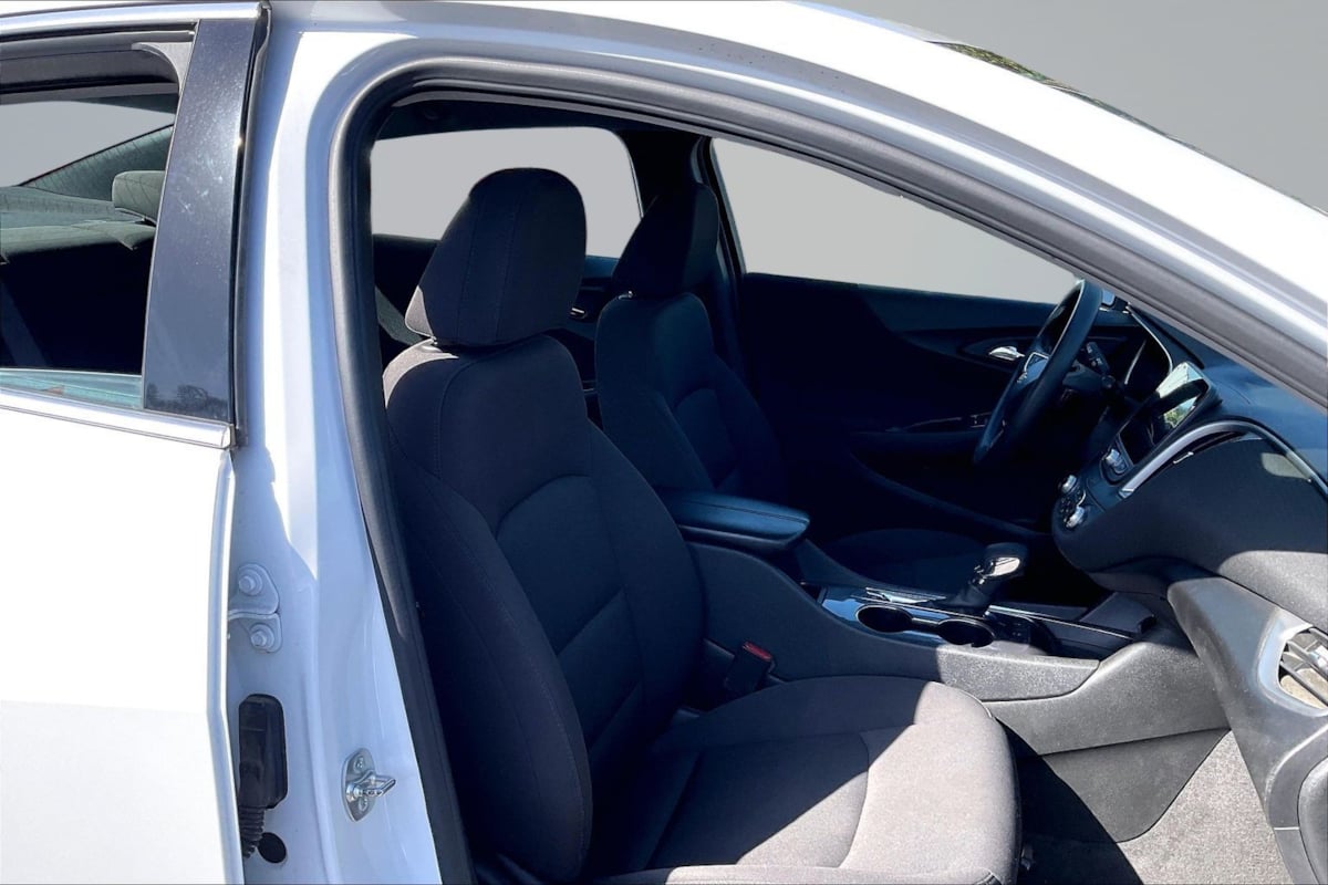 Chevrolet Malibu photo 7
