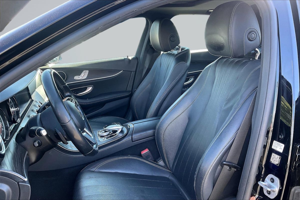 Mercedes-Benz e photo 25