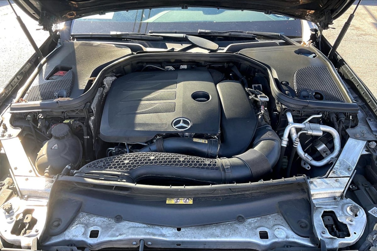 Mercedes-Benz e photo 10