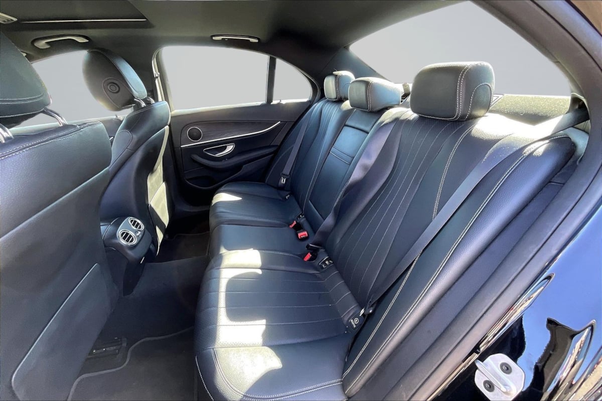 Mercedes-Benz e photo 26