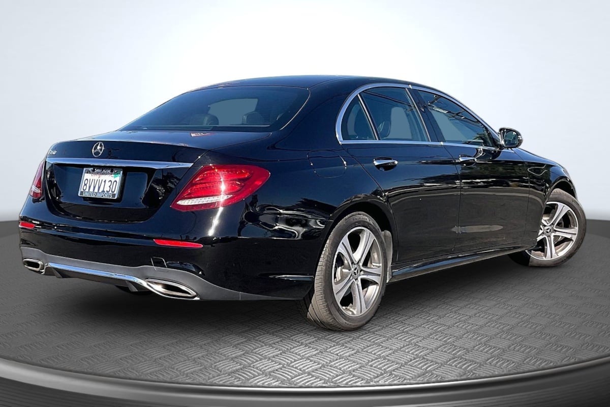 Mercedes-Benz e photo 13