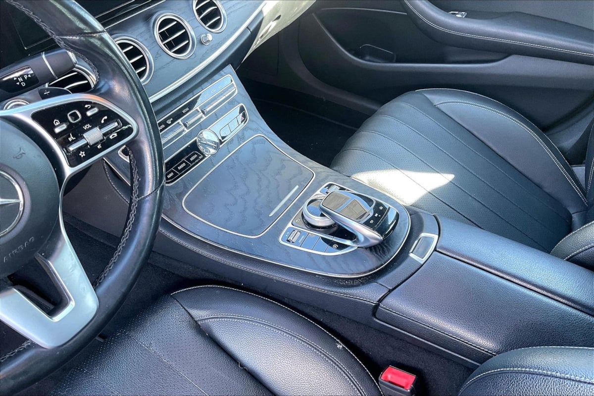 Mercedes-Benz e photo 15