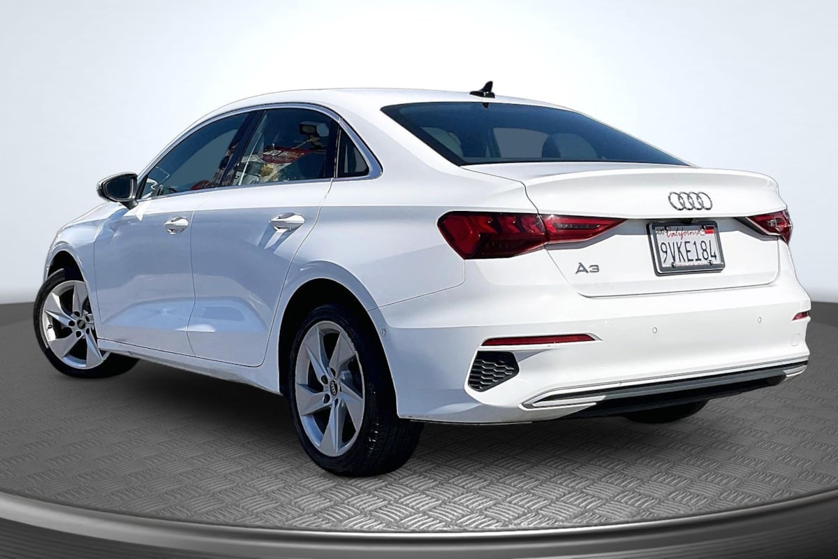 Audi A3 photo 2