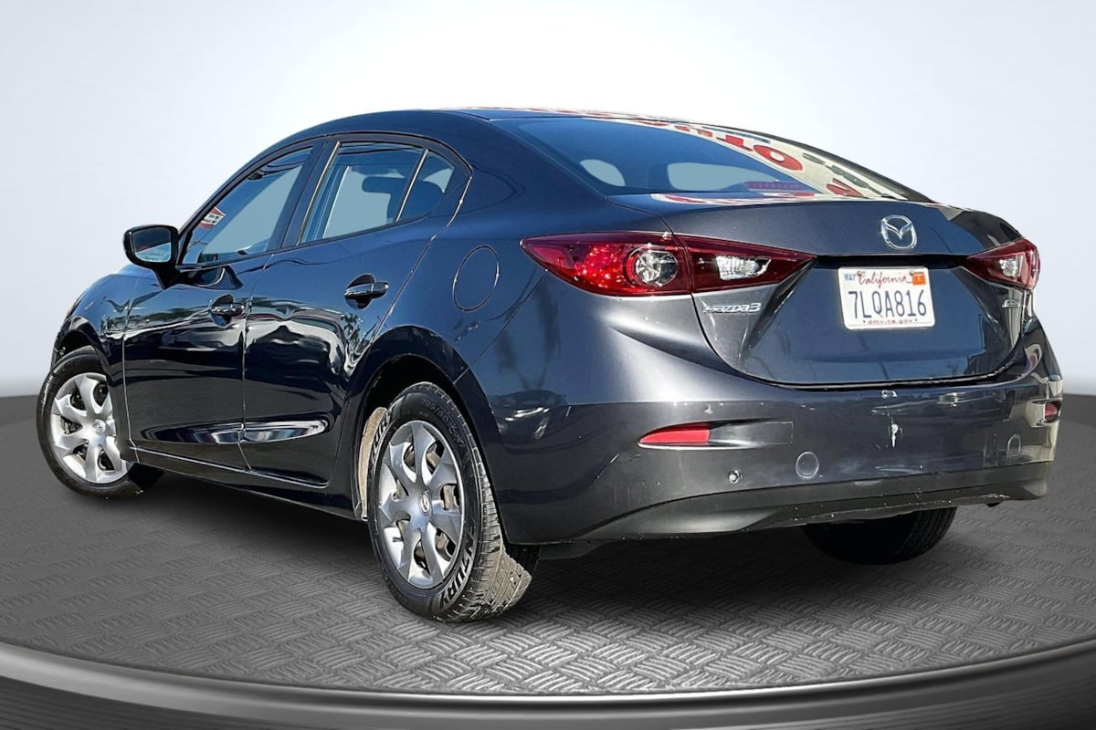 Mazda Mazda3 photo 2