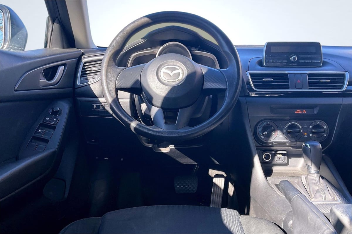 Mazda Mazda3 photo 5