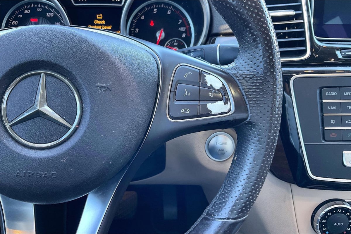 Mercedes-Benz GLE photo 19