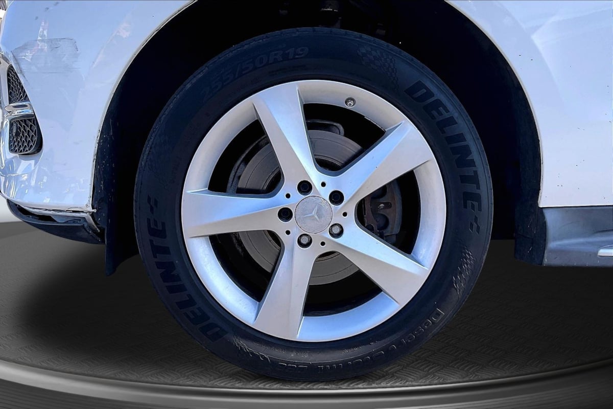 Mercedes-Benz GLE photo 9