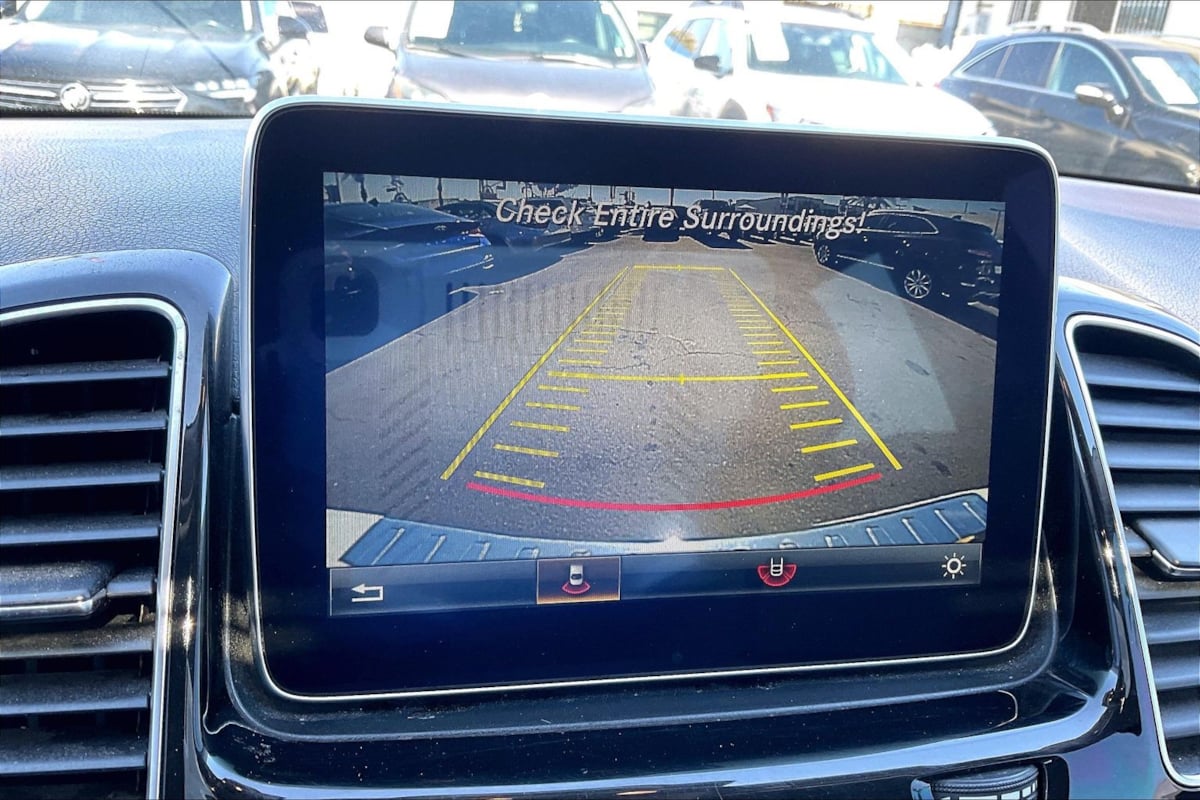 Mercedes-Benz GLE photo 21