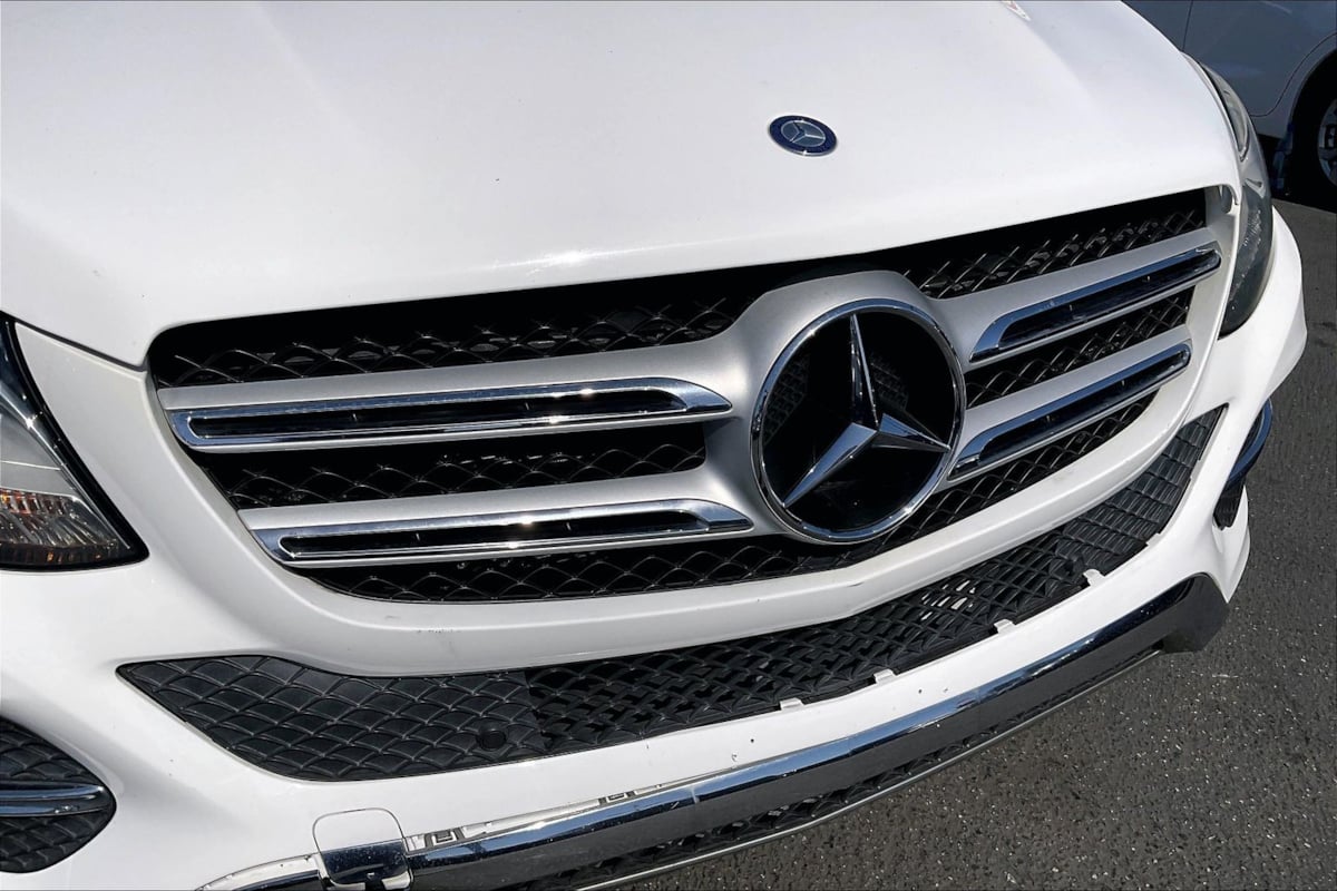 Mercedes-Benz GLE photo 28