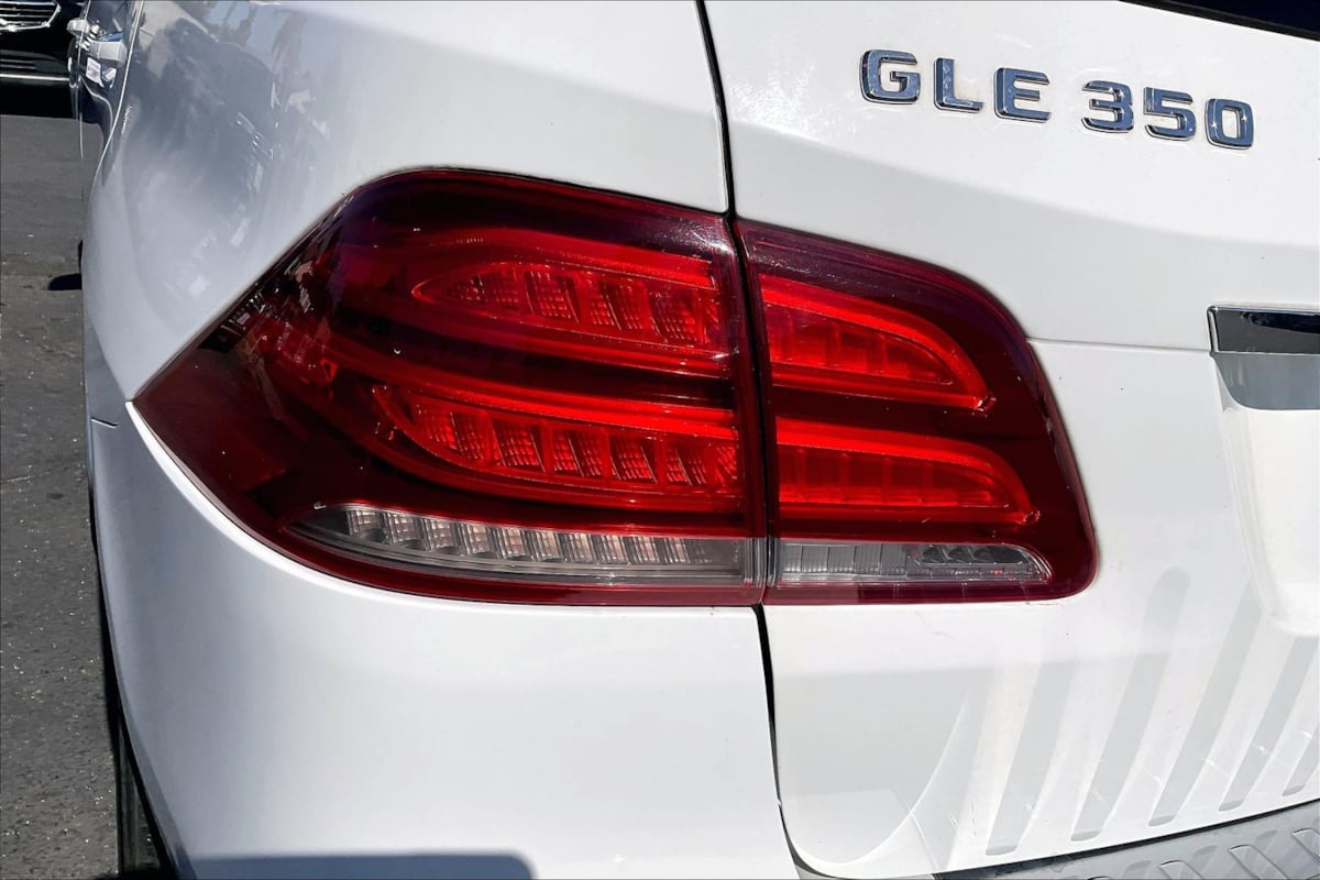 Mercedes-Benz GLE photo 30