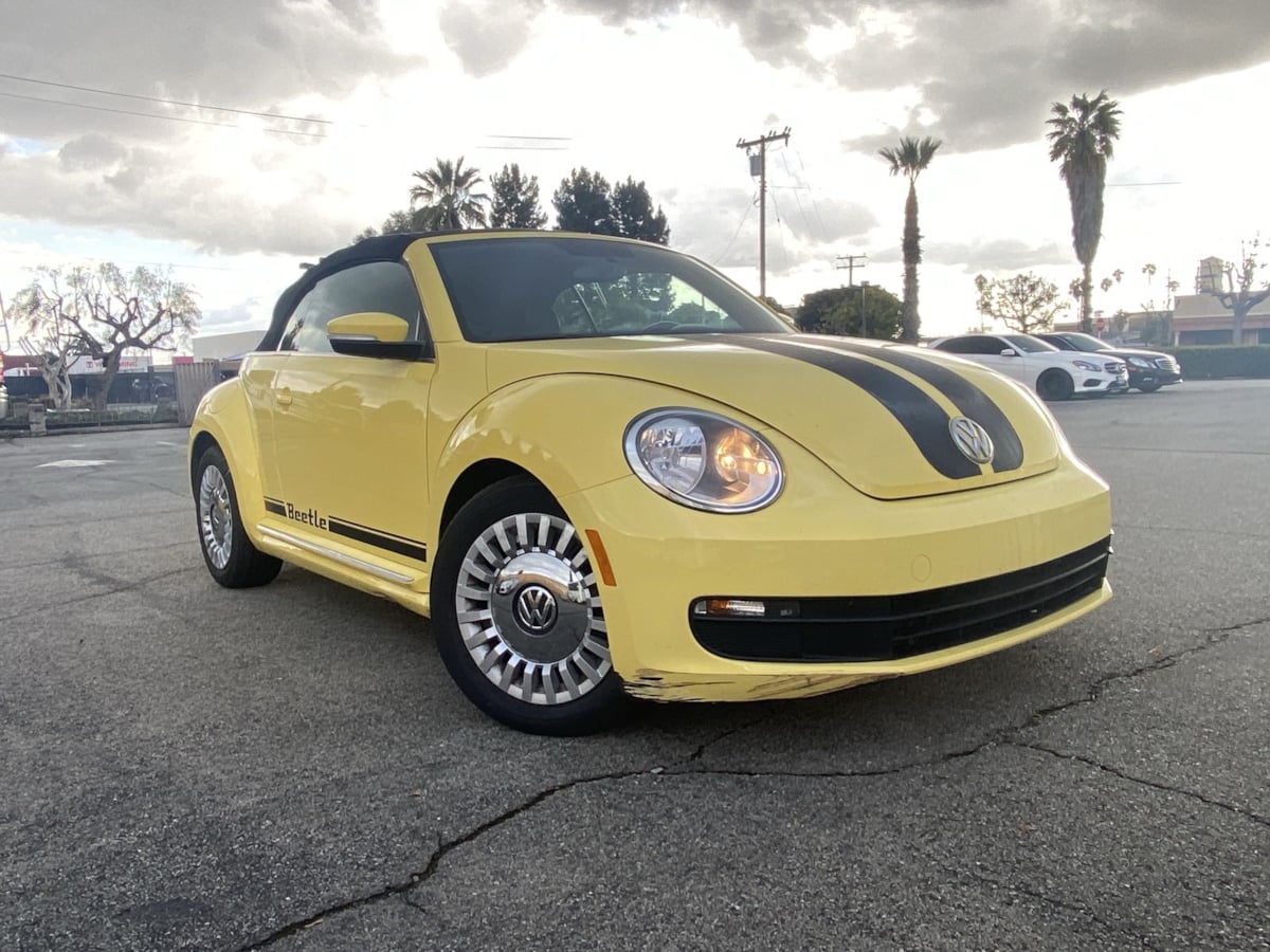 Volkswagen The Beetle 黄色 2023042608140756612_cu-0.jpg?