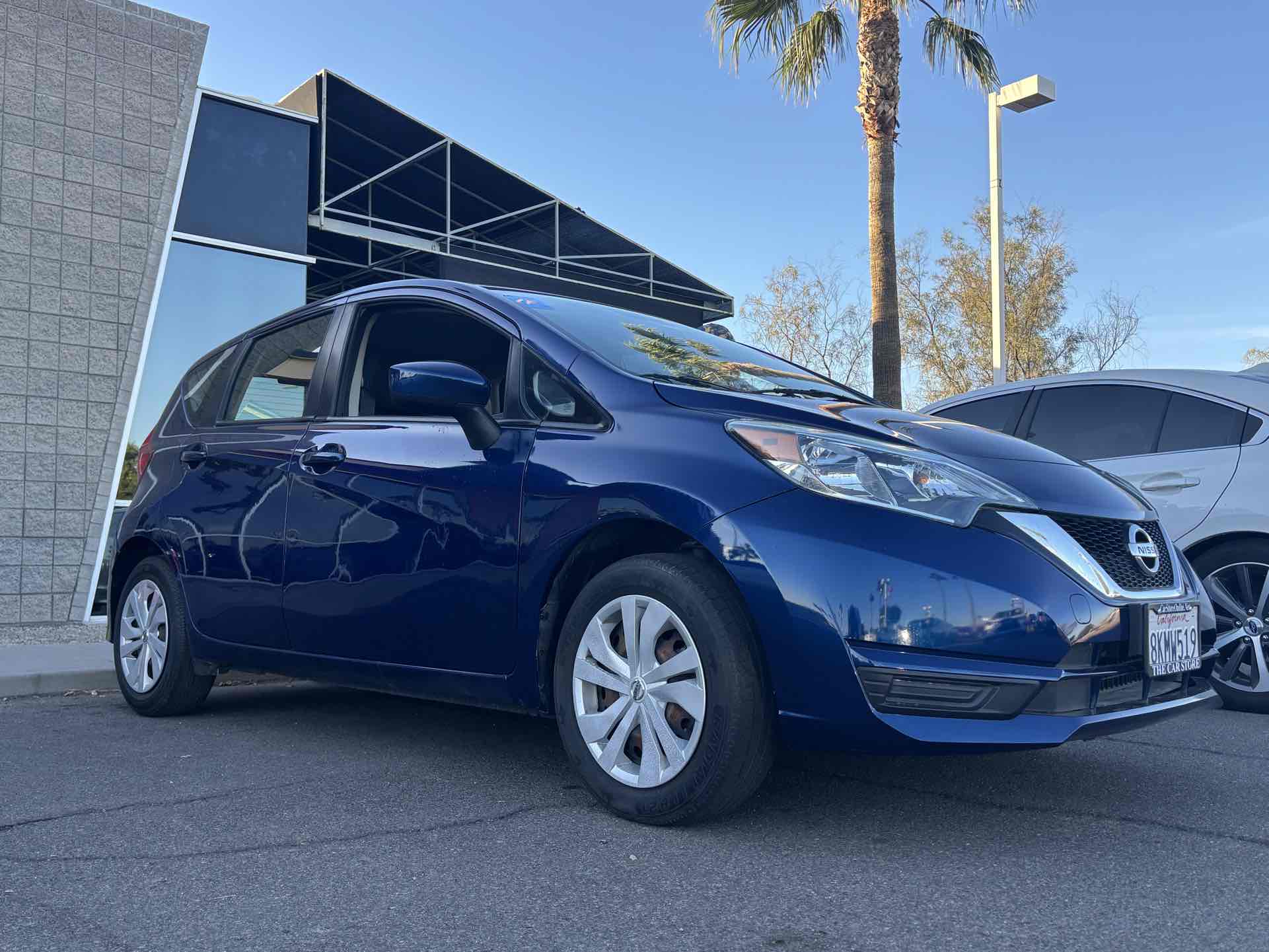 2019 Nissan Versa Note SV photo 2