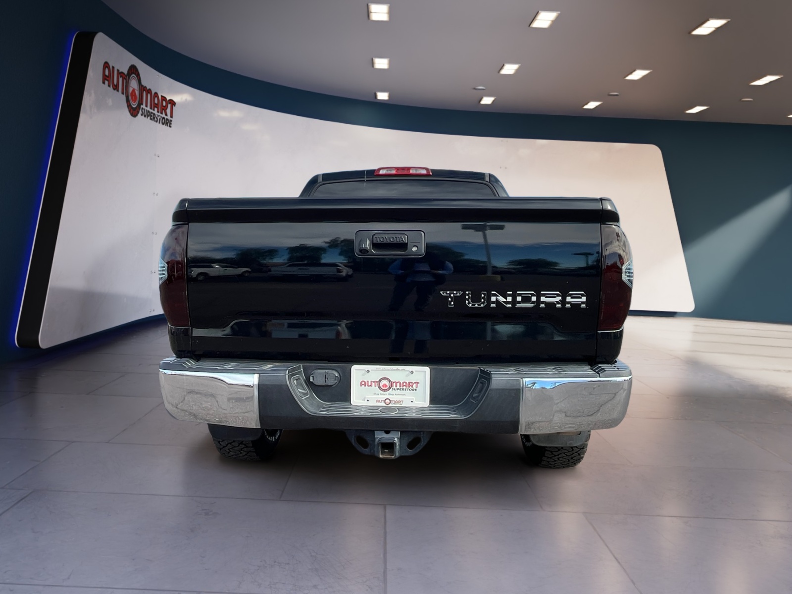 2018 Toyota Tundra SR5 photo 3
