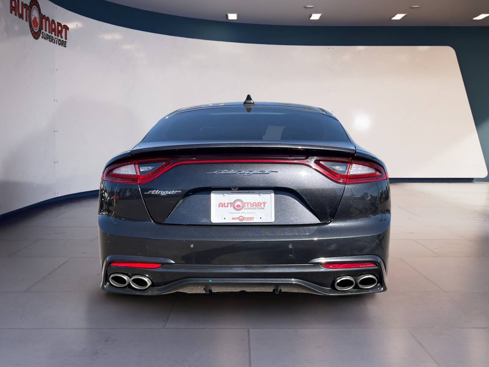 2019 Kia Stinger Premium photo 4