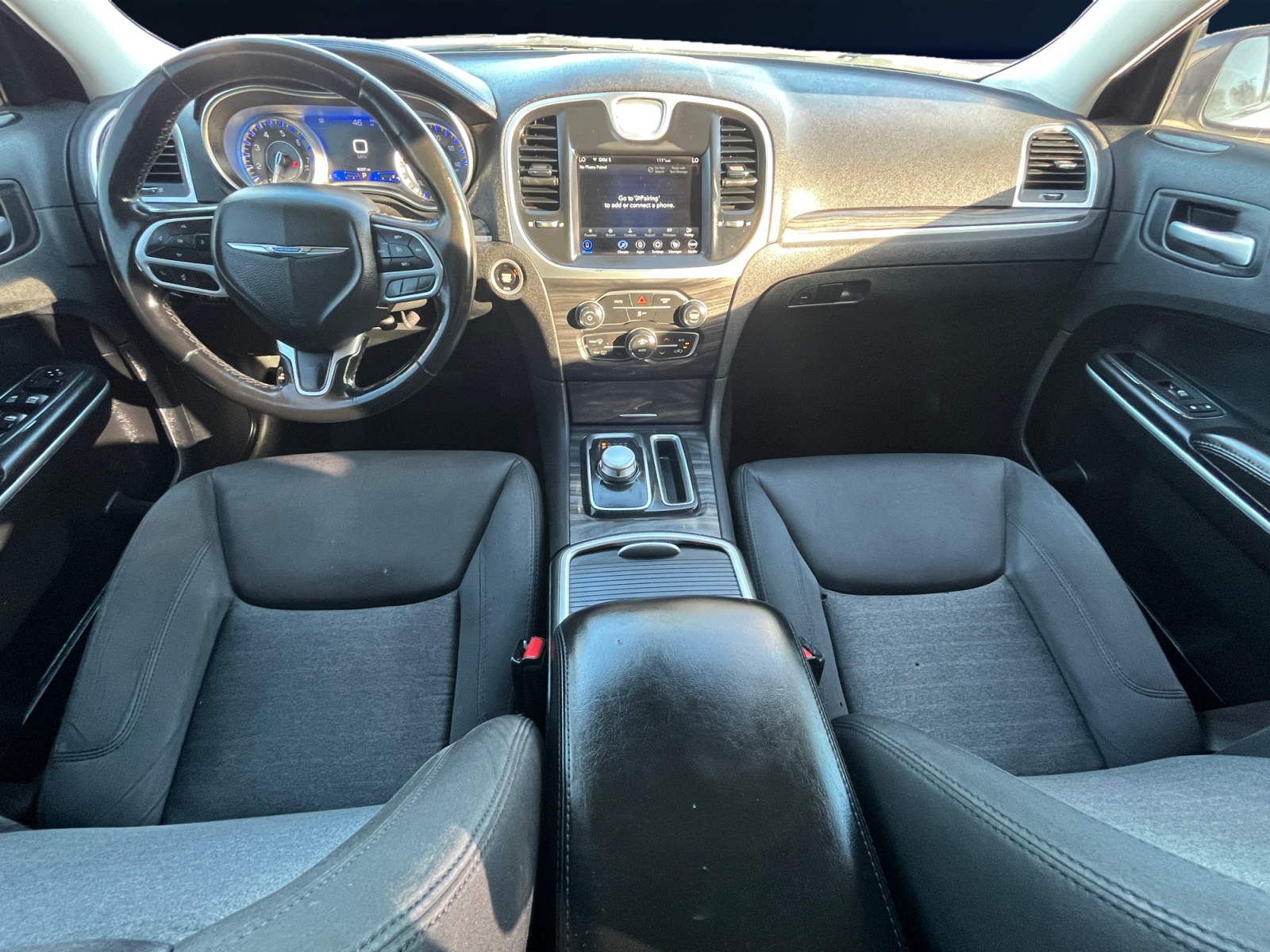 2021 Chrysler 300 Touring - Photo 10