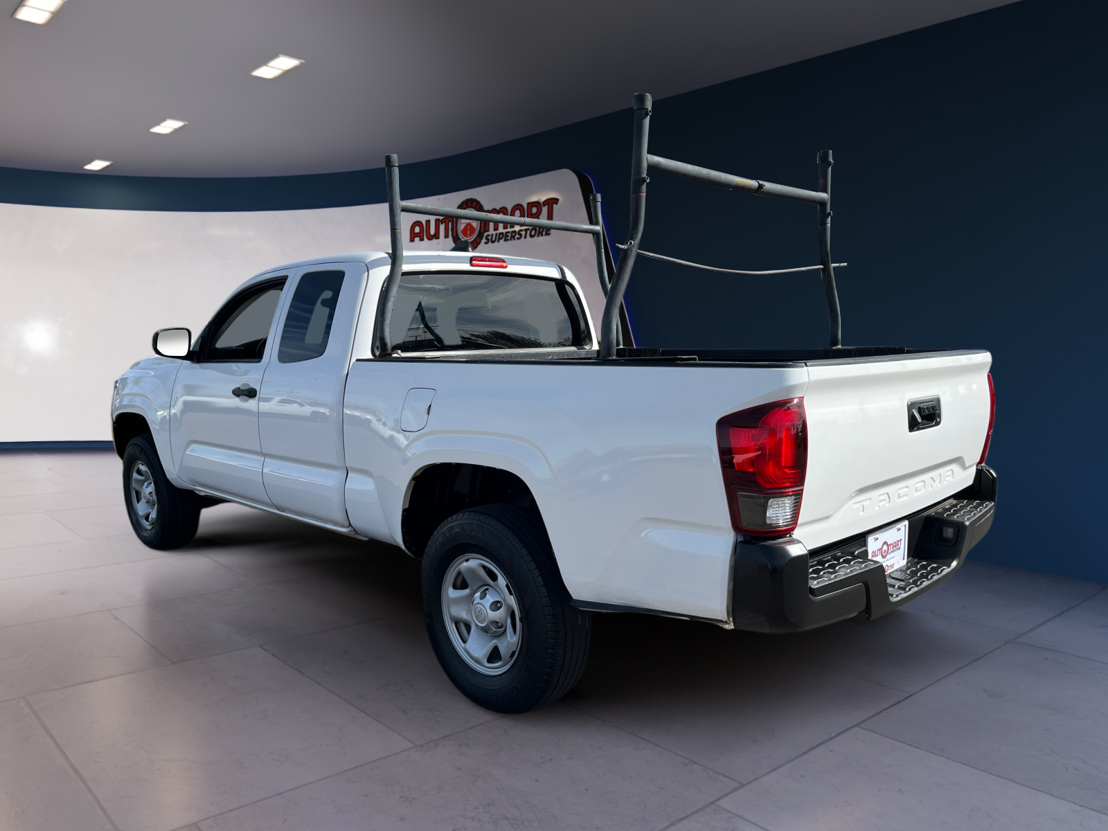 2022 Toyota Tacoma SR photo 3