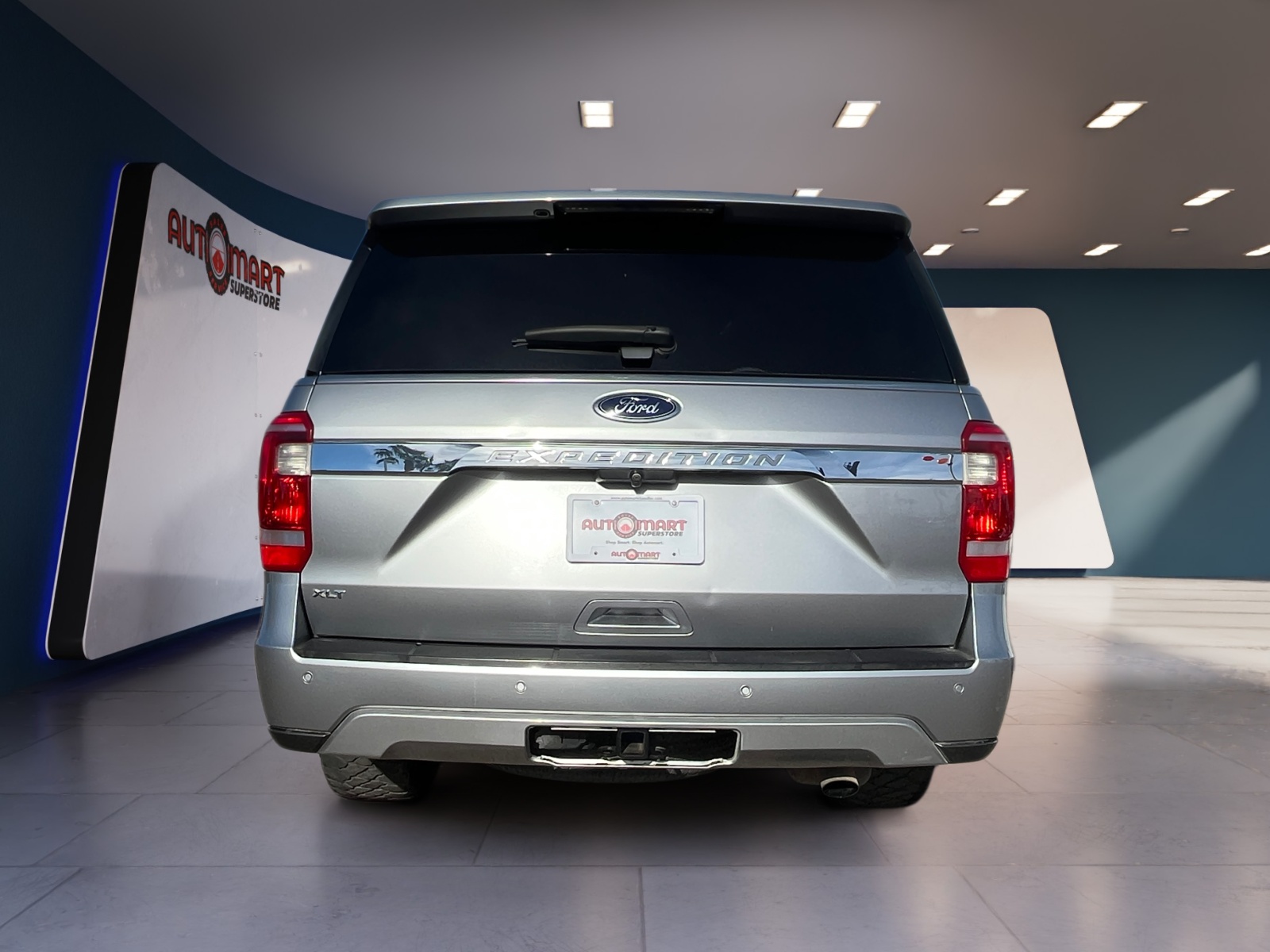 2020 Ford Expedition XLT photo 3