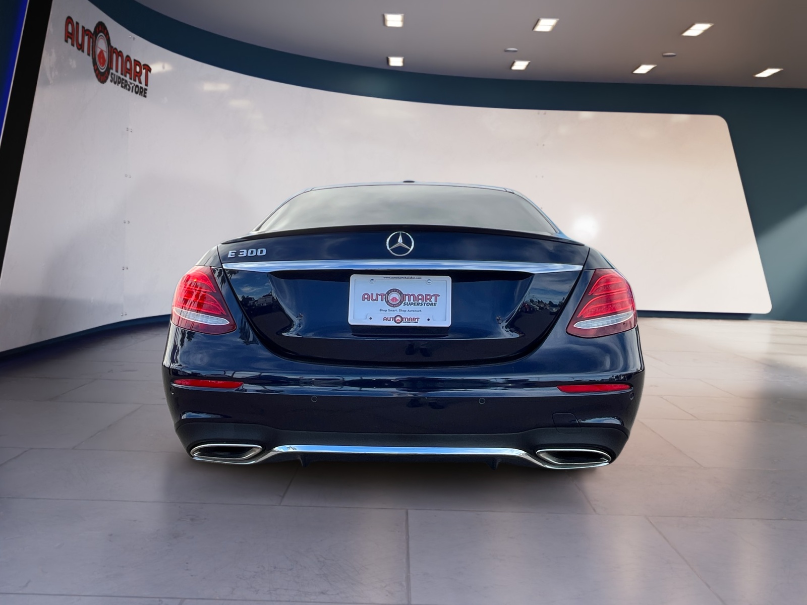 2017 Mercedes Benz E 300 4MATIC Sedan photo 4