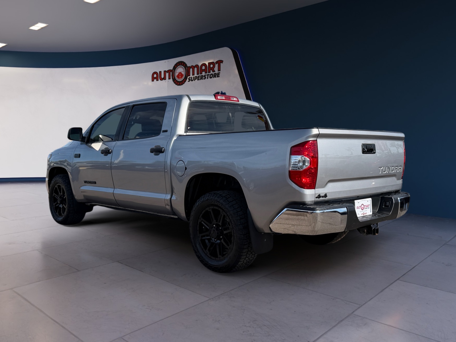 2020 Toyota Tundra SR5 - Photo 3